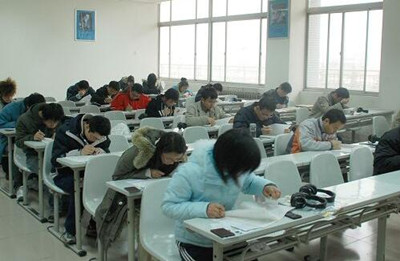 大学教室 长沙自考2018年上半年自考毕业生资格审查工作的通知(图1)